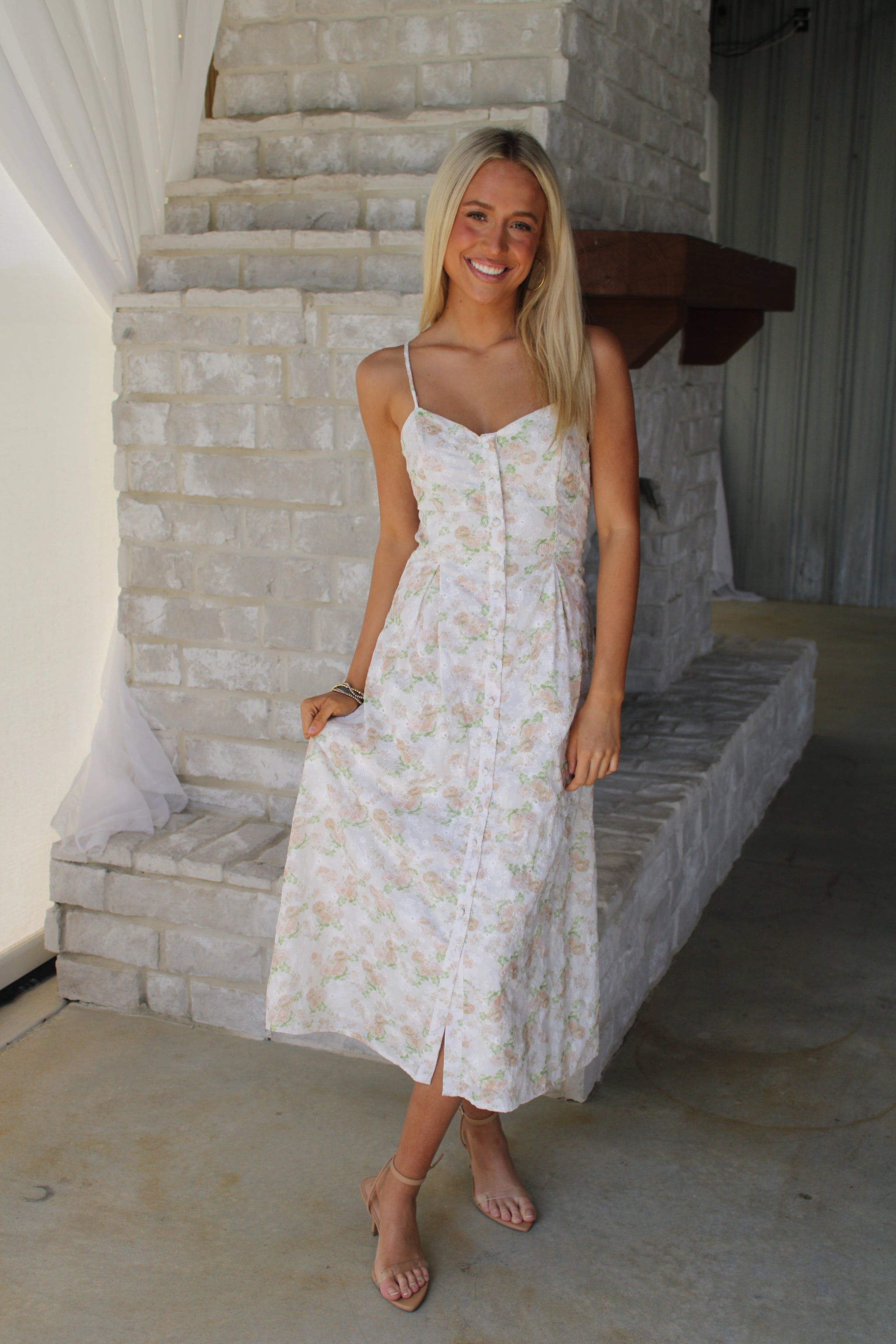 Ivory Floral Dress – Willella's Boutique